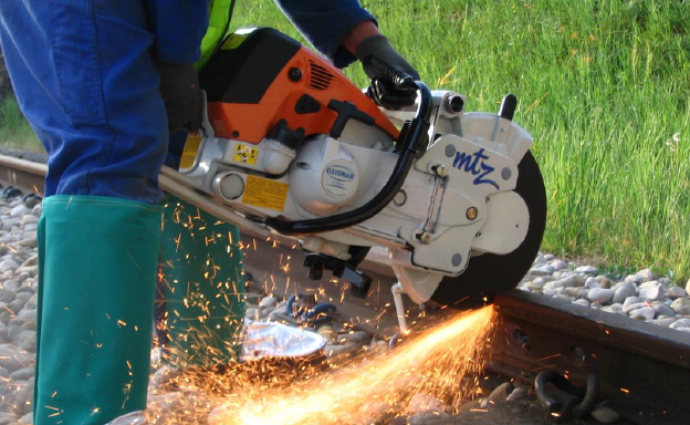 СТАНОК РЕЛЬСОРЕЗНЫЙ GEISMAR MTZ-350 AS (ДВИГАТЕЛЬ ШТИЛЬ - ГЕРМАНИЯ)